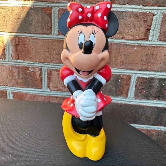 Disney 6" Standing Minnie Mouse with Yellow Shoes Figurine - Picture 1 of 5